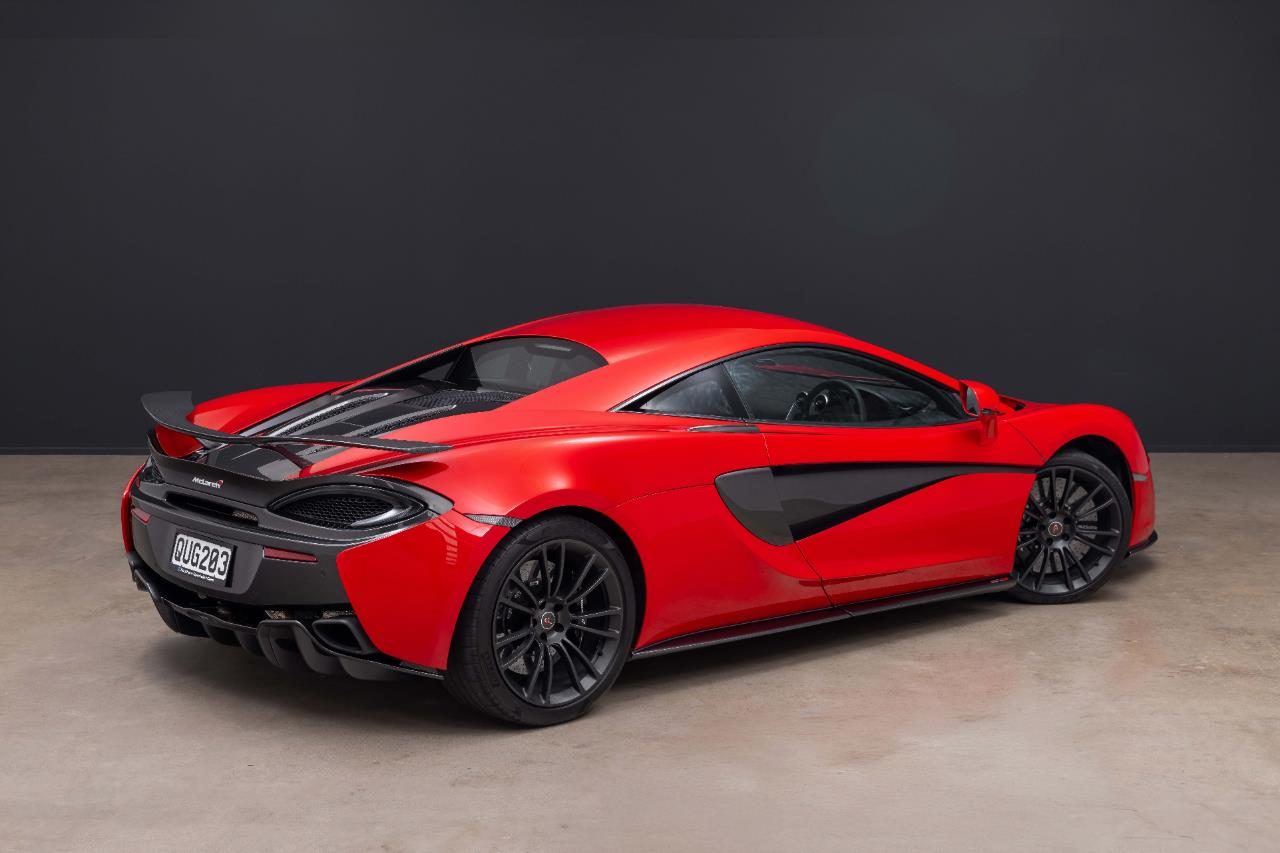 2016 McLaren 570S 3.8P/7AT/SP/2DR/2S