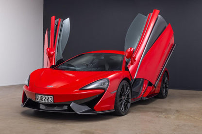 2016 McLaren 570S 3.8P/7AT/SP/2DR/2S