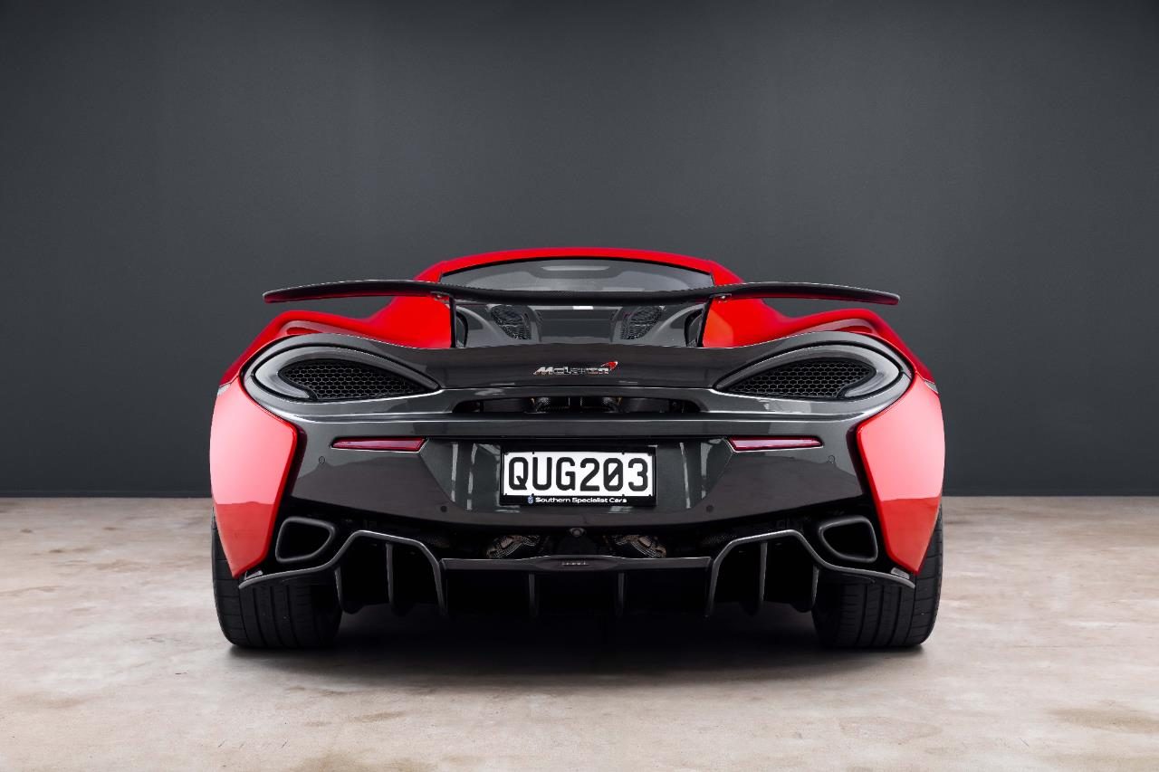 2016 McLaren 570S 3.8P/7AT/SP/2DR/2S