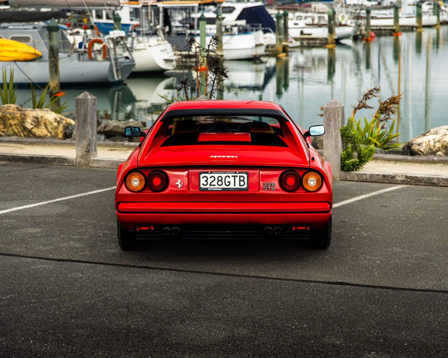 1987 Ferarri 328 GTB