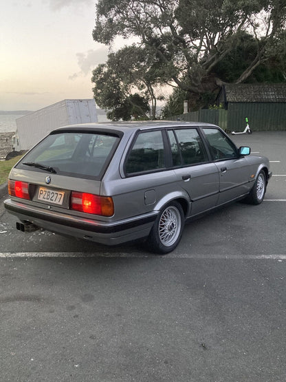 1988 BMW 320i