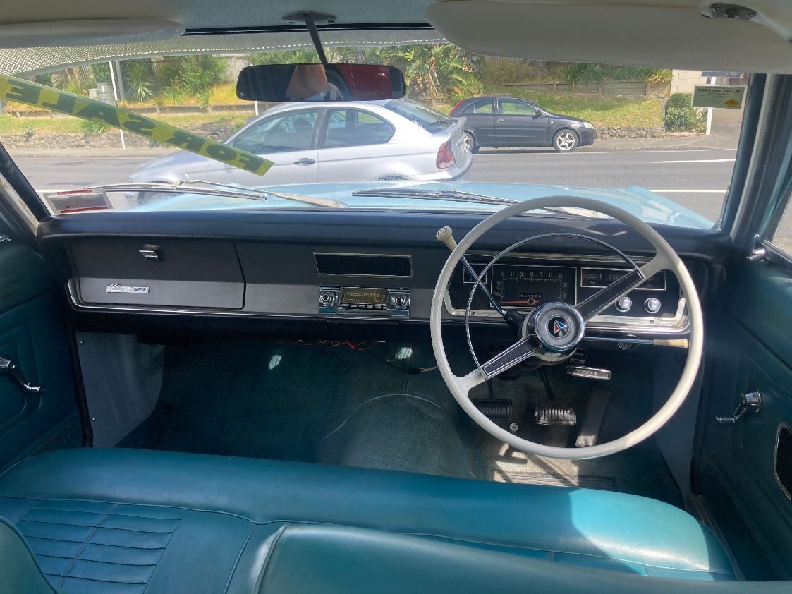 1968 Chrysler Valiant 225