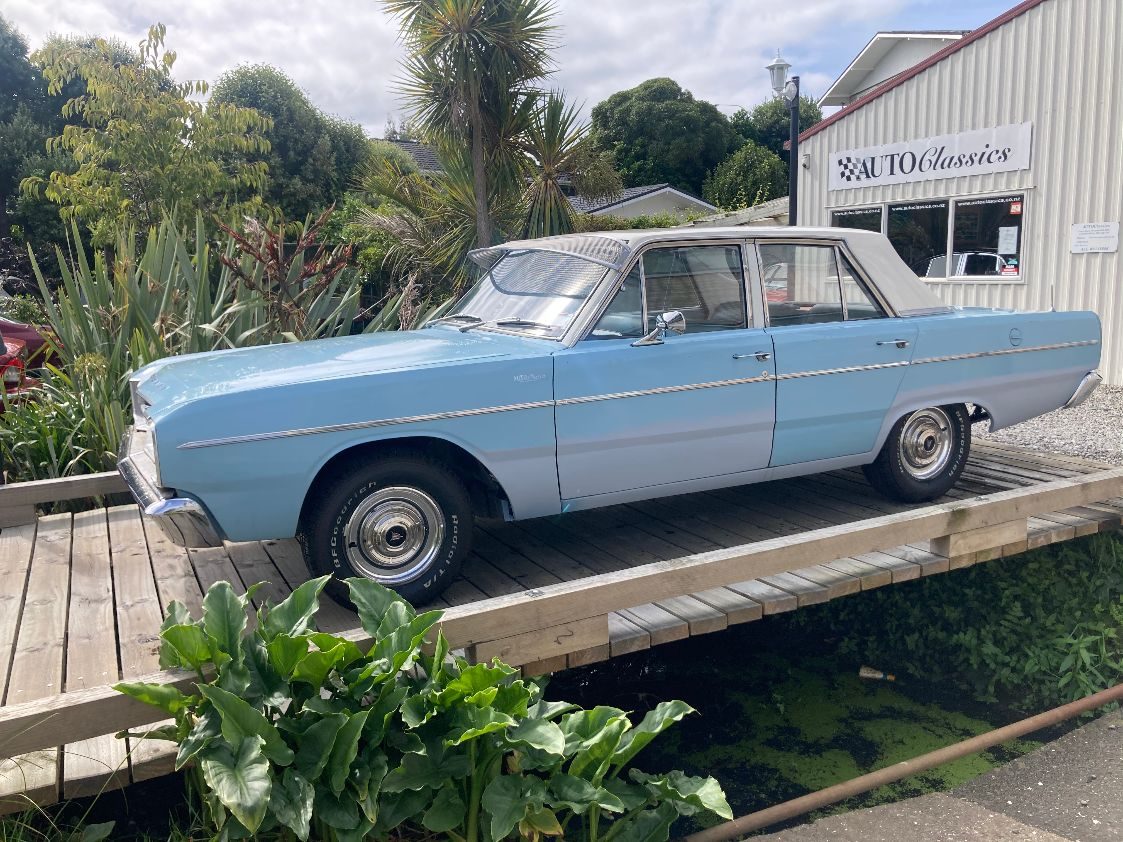 1968 Chrysler Valiant 225