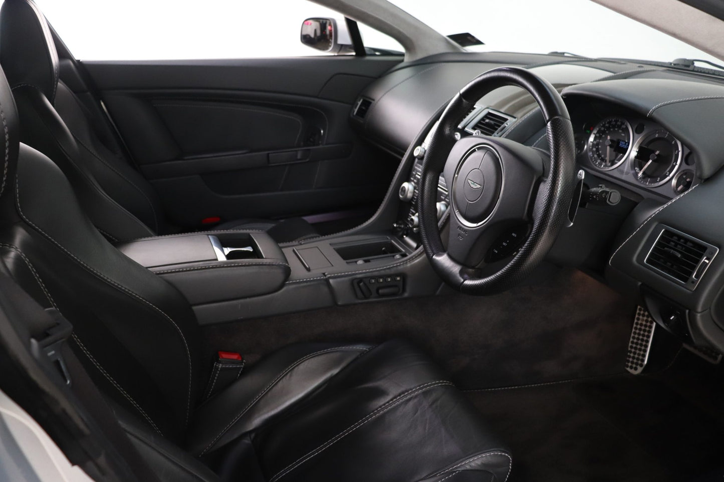 2009 Aston Martin Vantage 4.7L 6M