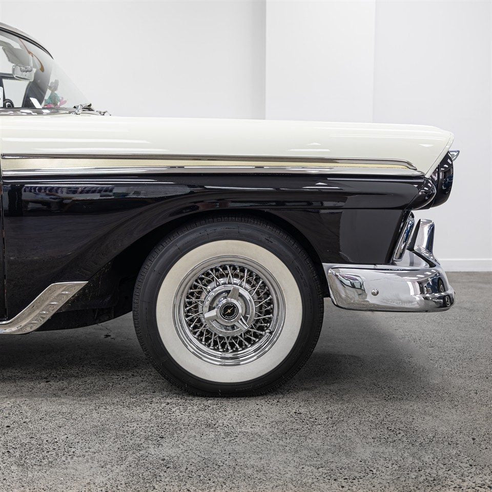 1957 Ford Fairlane Sunliner