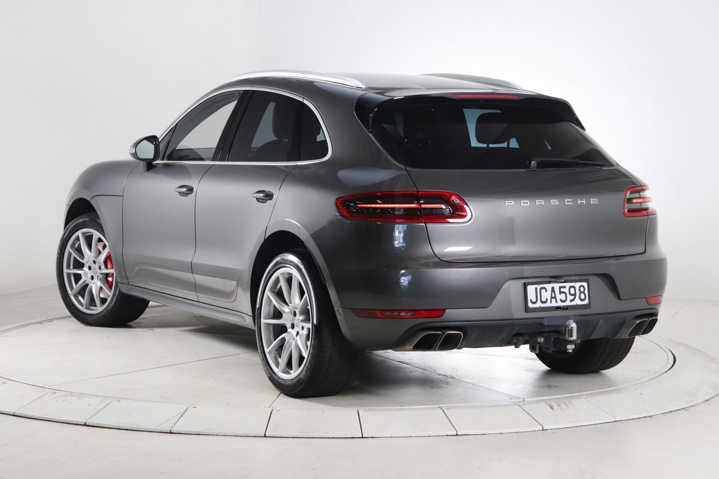 2015 Porsche Macan Turbo 4WD