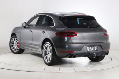 2015 Porsche Macan Turbo 4WD
