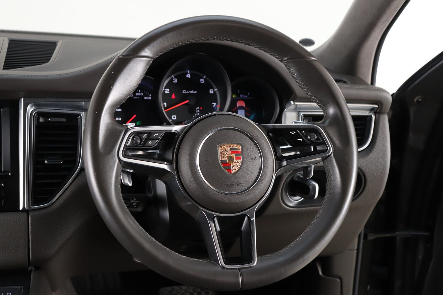 2015 Porsche Macan Turbo 4WD