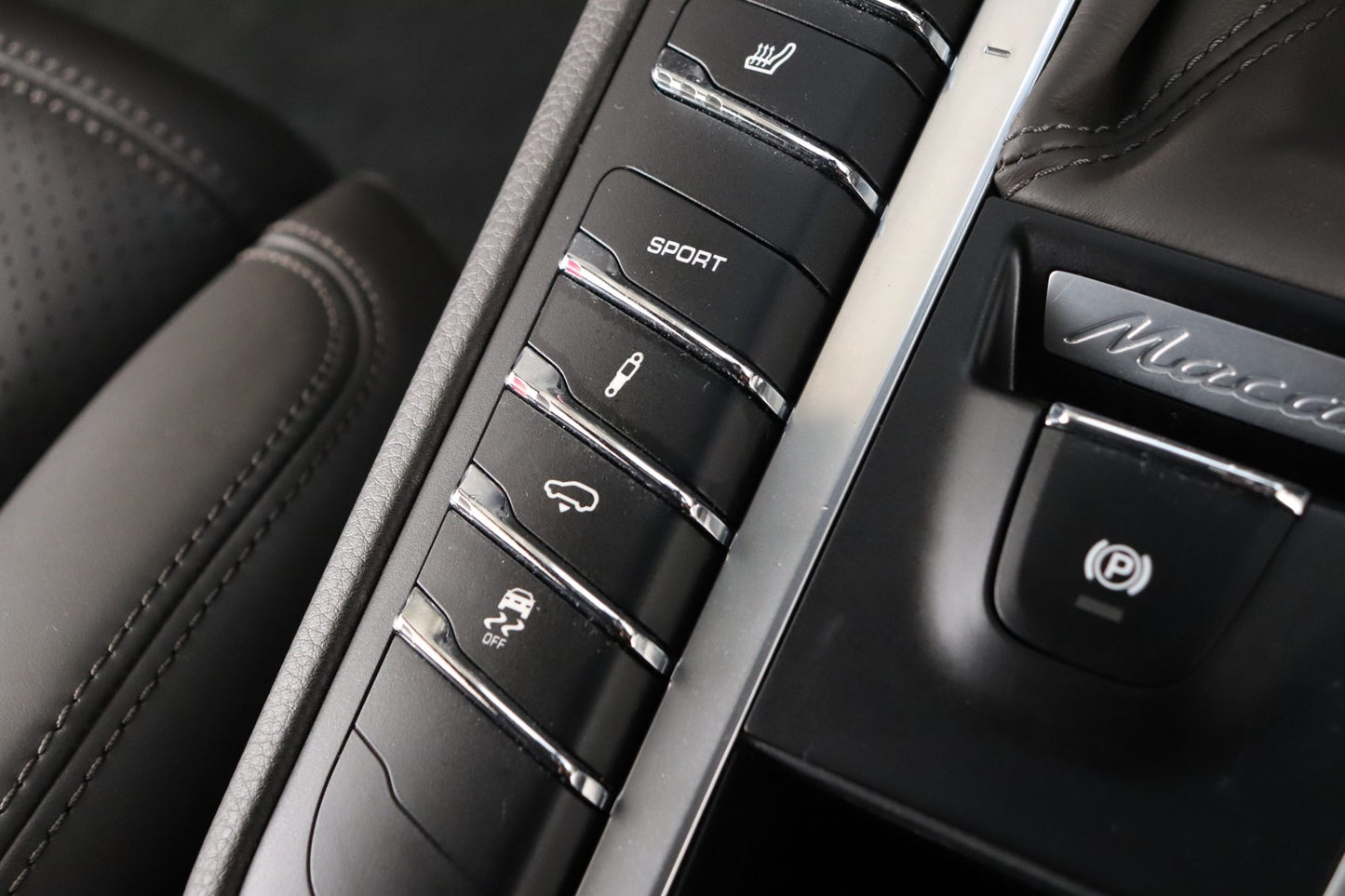 2015 Porsche Macan Turbo 4WD