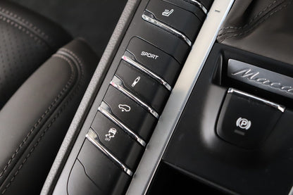 2015 Porsche Macan Turbo 4WD