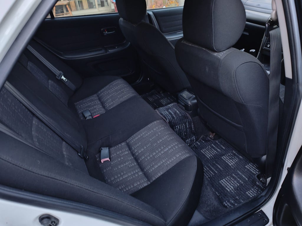 1999 Toyota Altezza - White