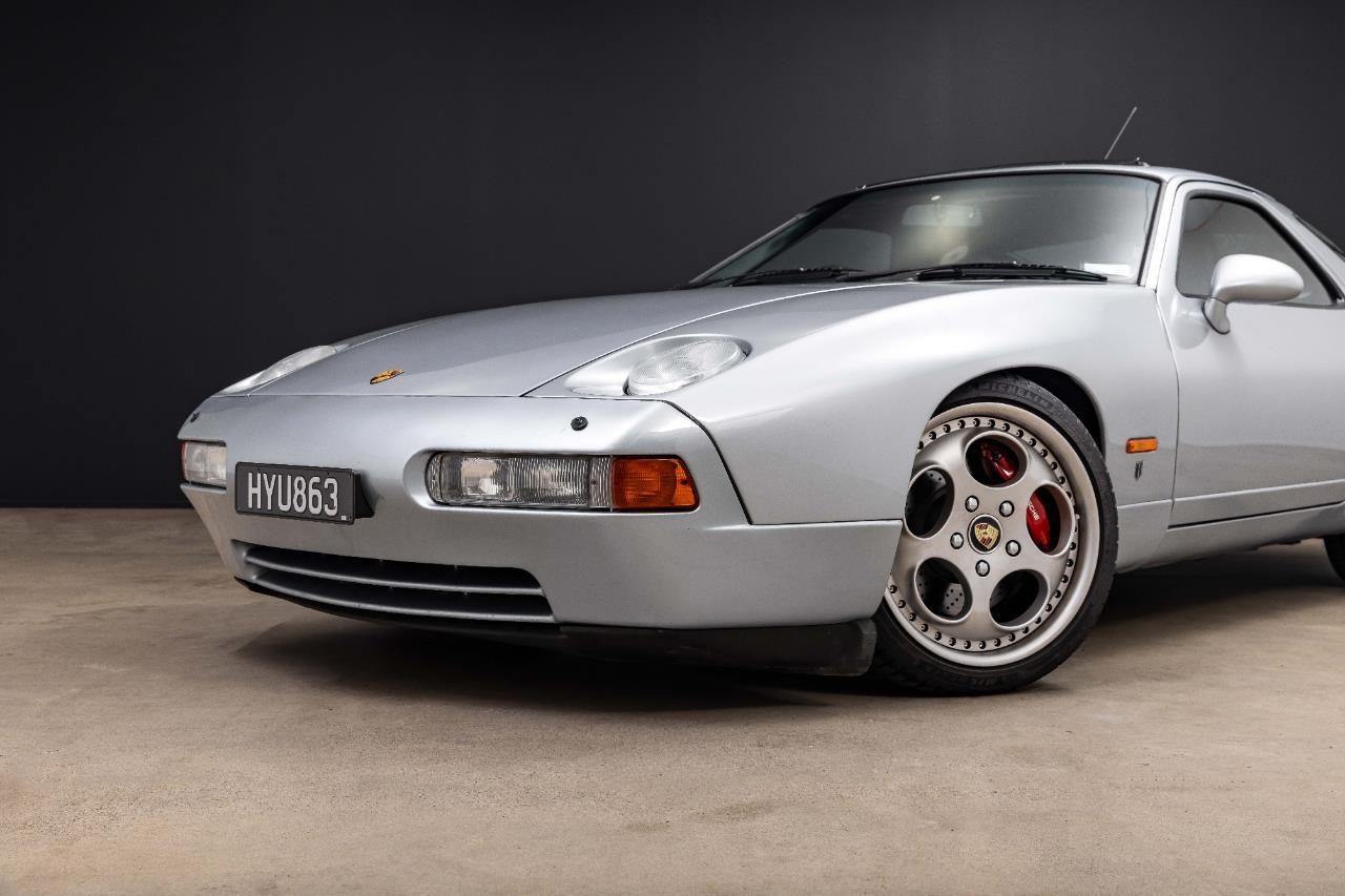 1992 Porsche 928 GTS