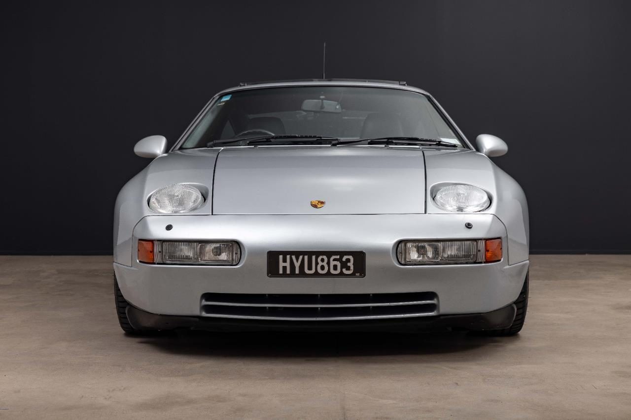 1992 Porsche 928 GTS