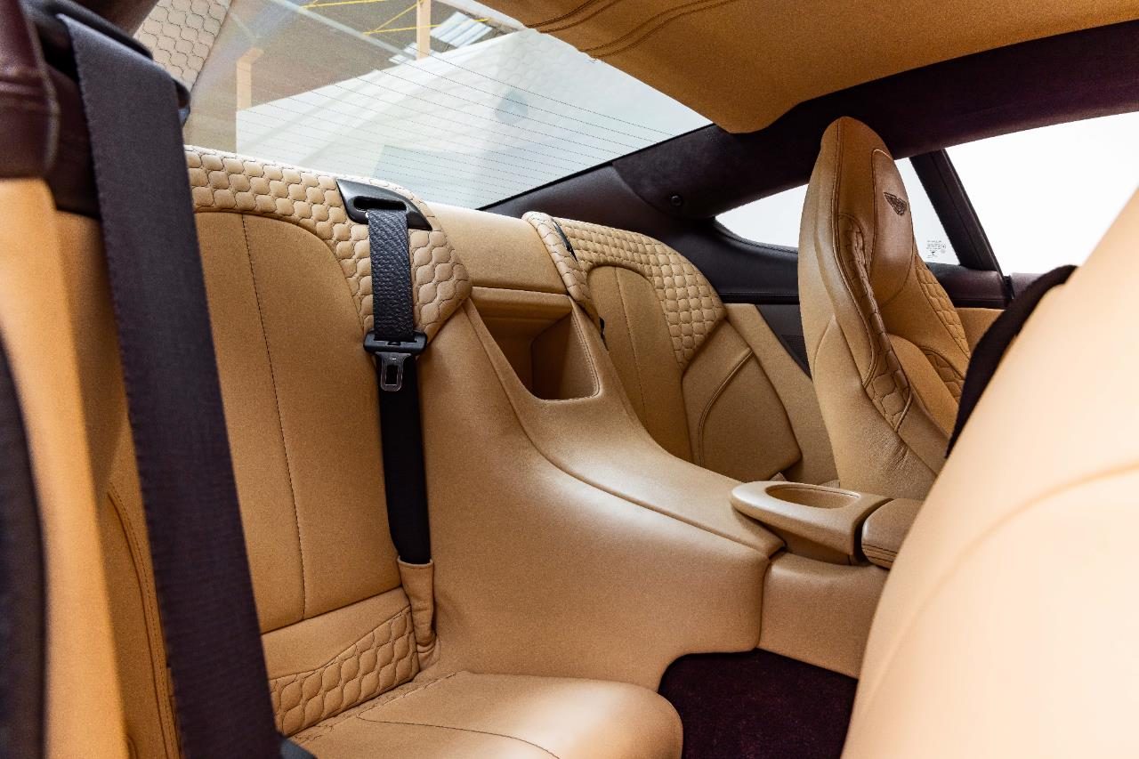 2013 Aston Martin Vanquish Coupe