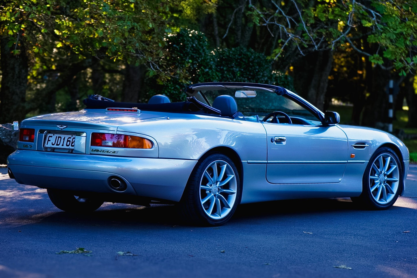 2000 Aston Martin DB7 Vantage