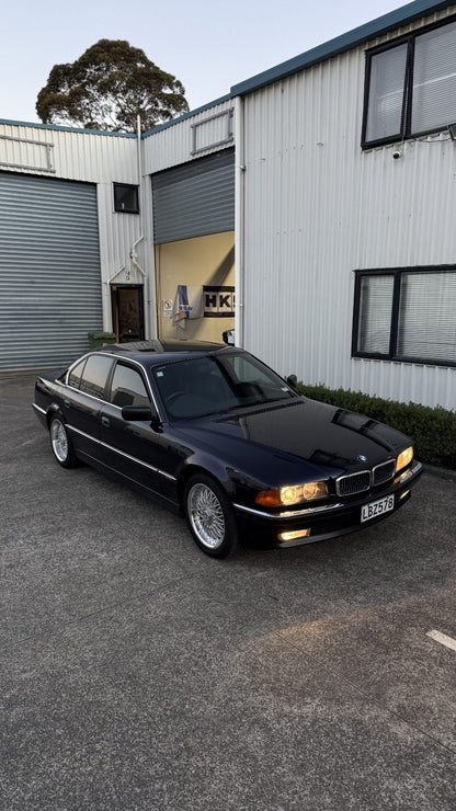 1995 BMW 740i