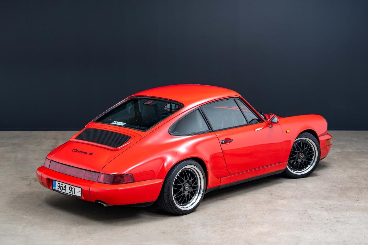 1990 Porsche 911 Carrera 4 Coupe 3.6 (964)