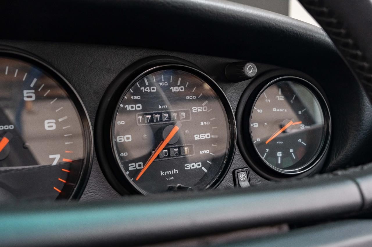 1990 Porsche 911 Carrera 4 Coupe 3.6 (964)