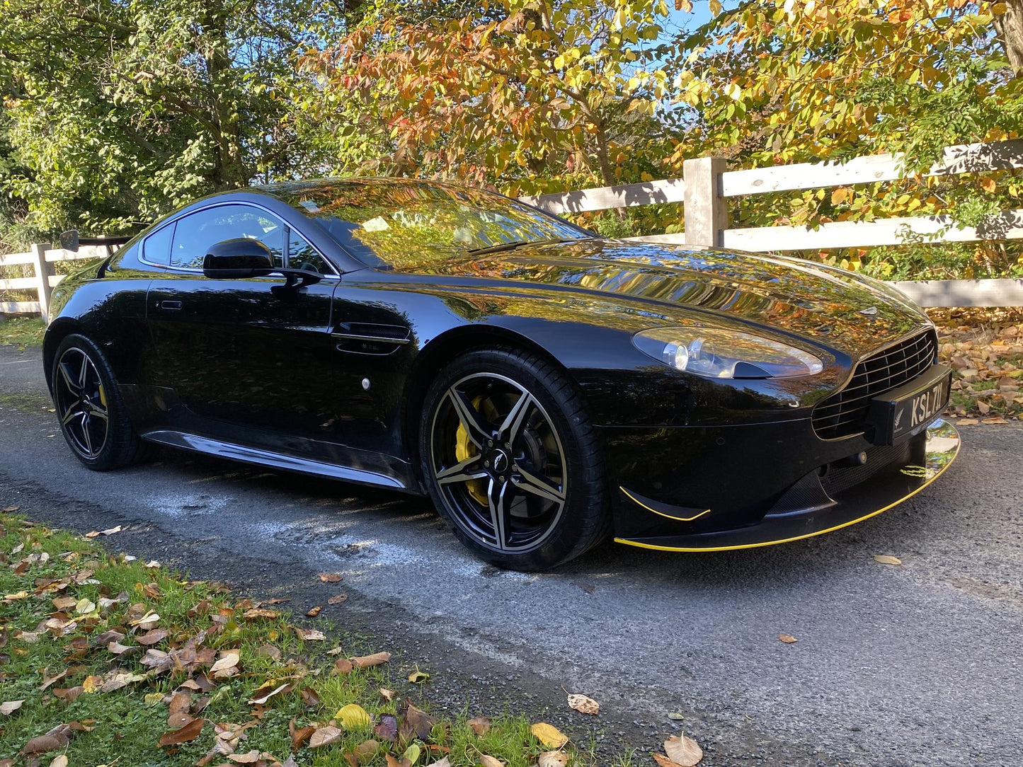 2016 Aston Martin Vantage V8