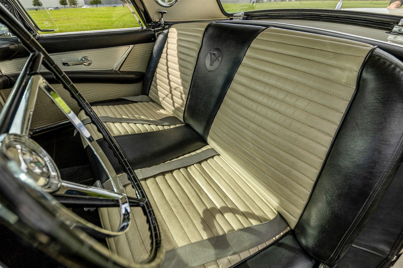 1957 Ford Thunderbird