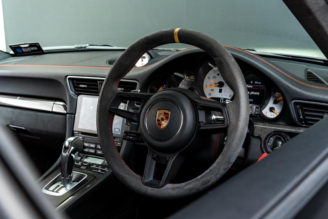 2019 Porsche 911 GT2 RS 3.8PT/6AM