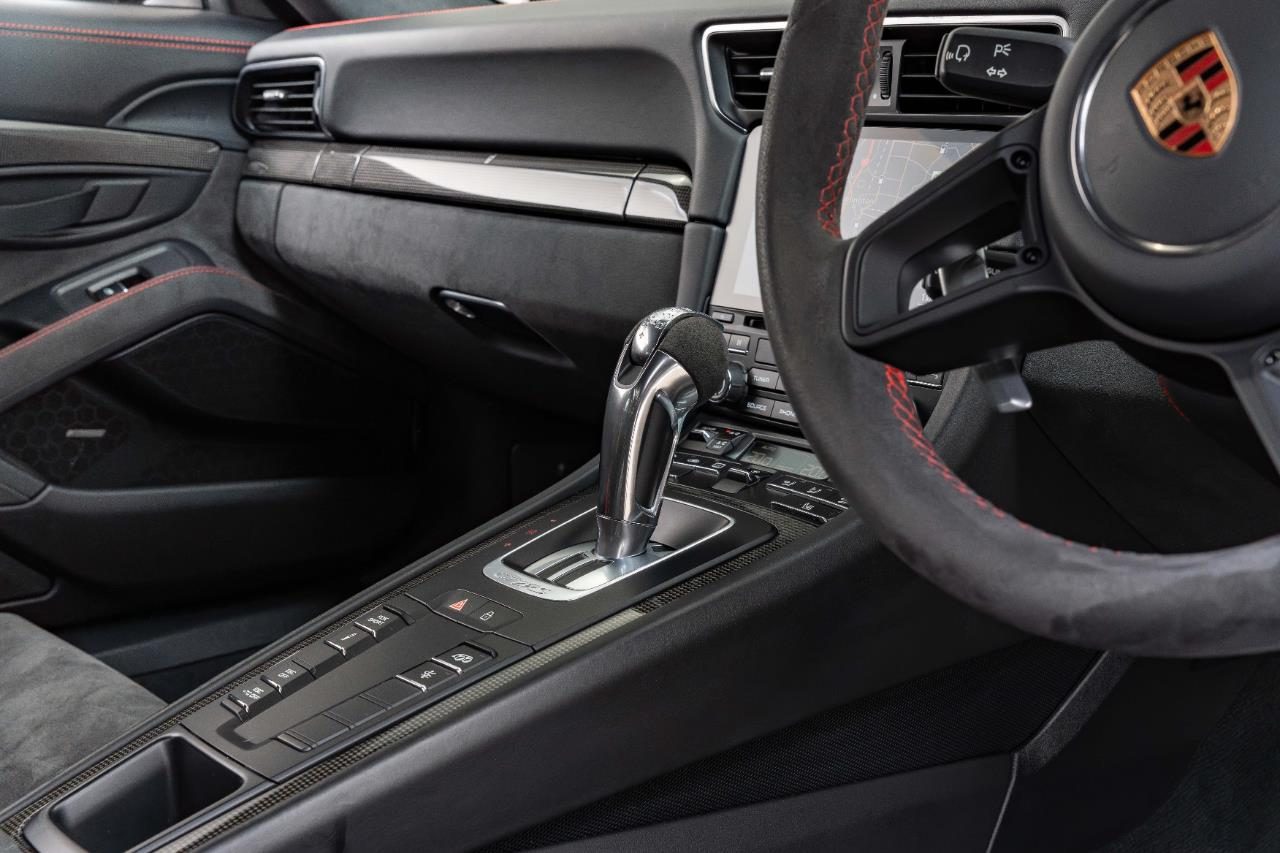 2019 Porsche 911 GT2 RS 3.8PT/6AM