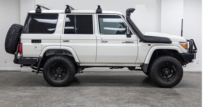2018 Toyota Land Cruiser LX 4.5DT/4WD/5MT