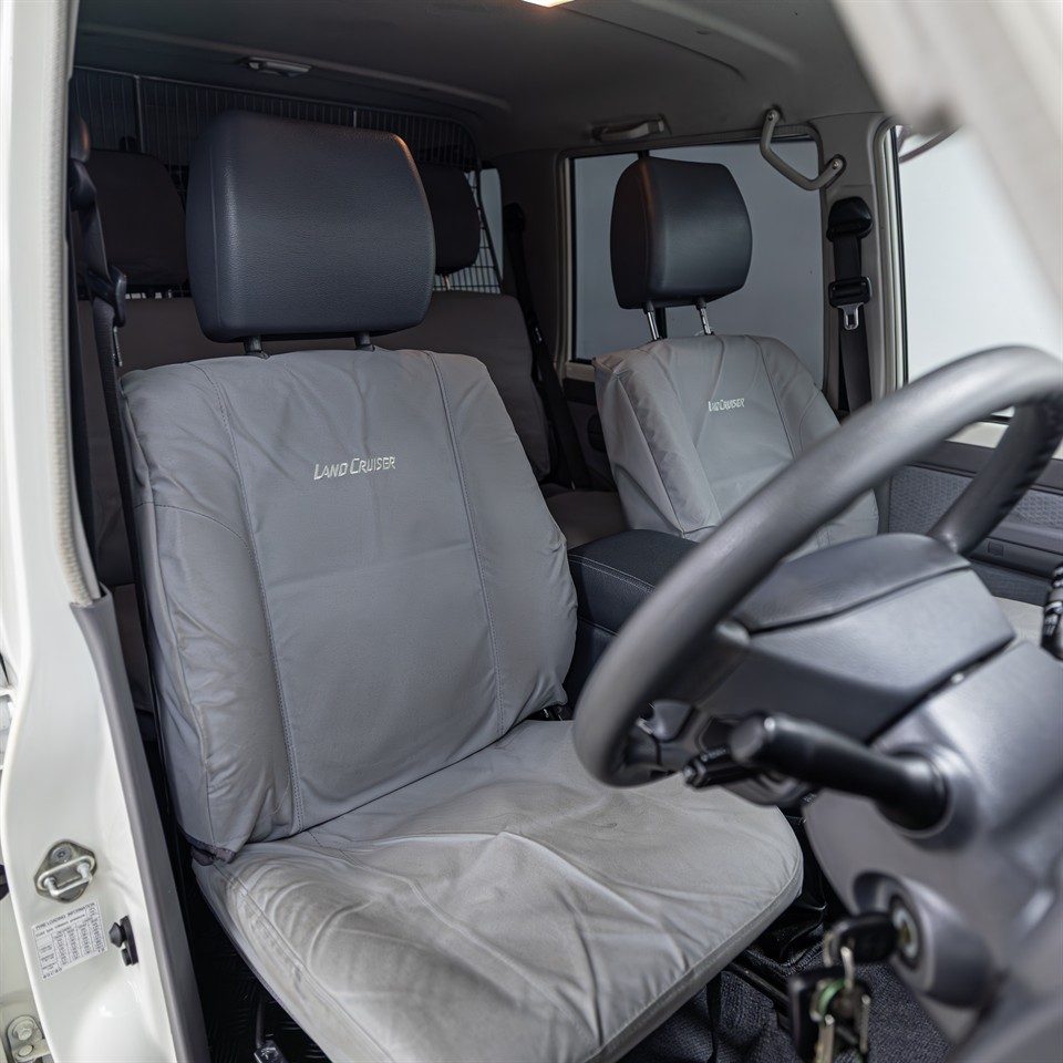 2018 Toyota Land Cruiser LX 4.5DT/4WD/5MT