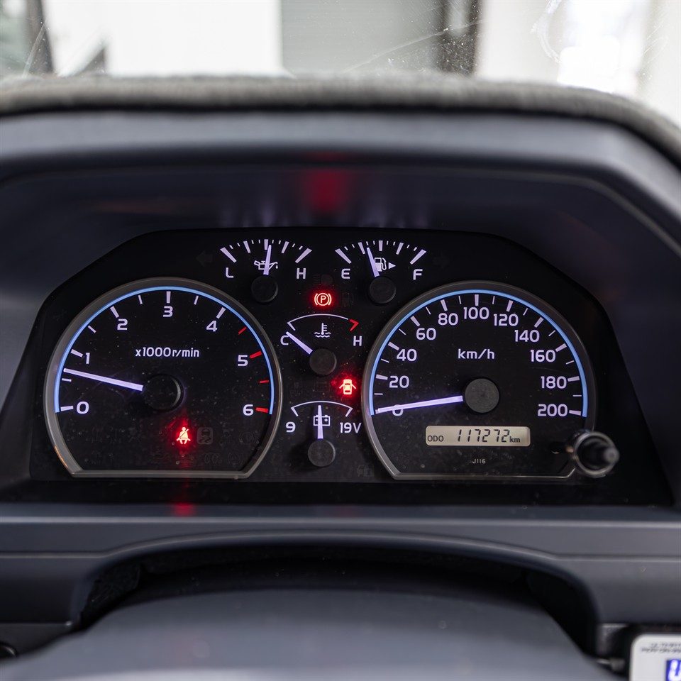 2018 Toyota Land Cruiser LX 4.5DT/4WD/5MT