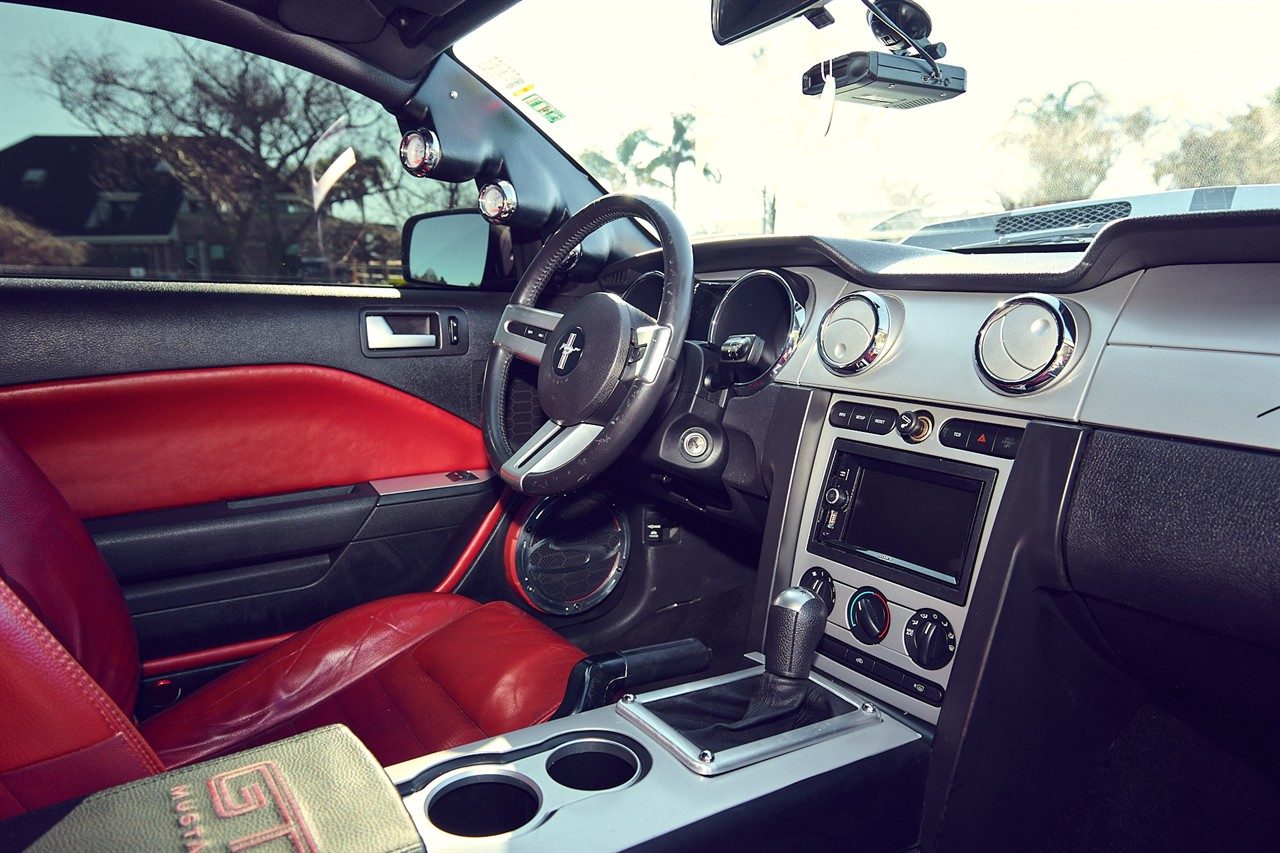 2005 Ford Mustang MANUAL GT