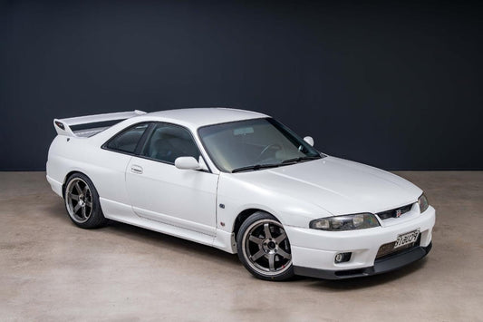 1995 Nissan Skyline GT-R V-Spec (R33)