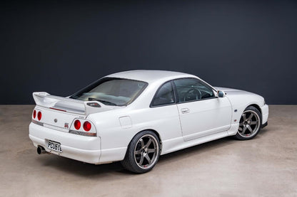 1995 Nissan Skyline GT-R V-Spec (R33)