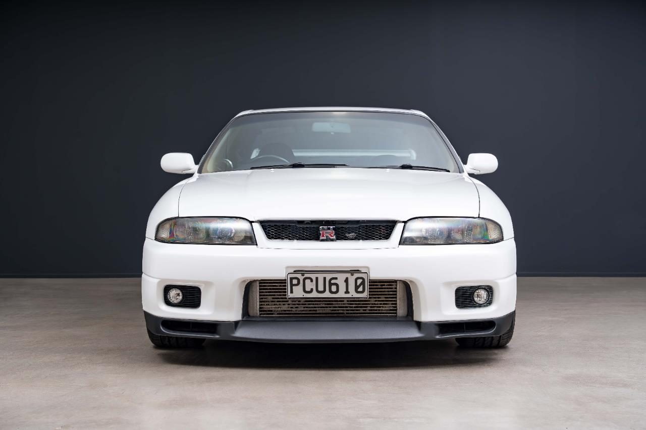 1995 Nissan Skyline GT-R V-Spec (R33)