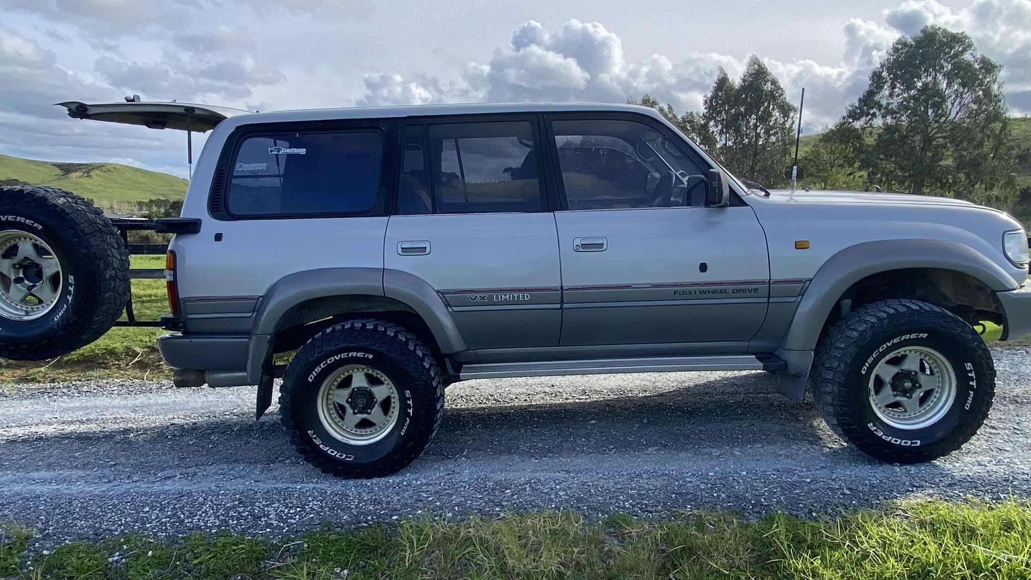 1997 Toyota Land Cruiser Vx Limited – Importify Cars