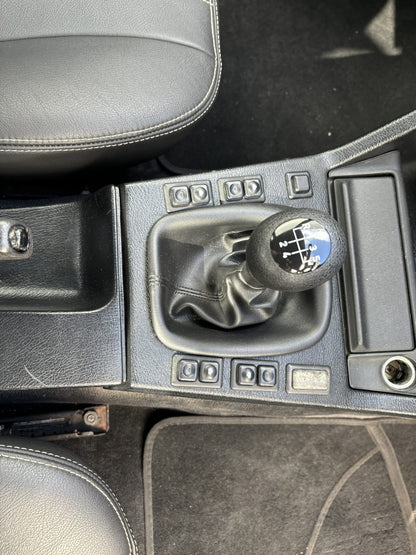 1988 BMW 320i