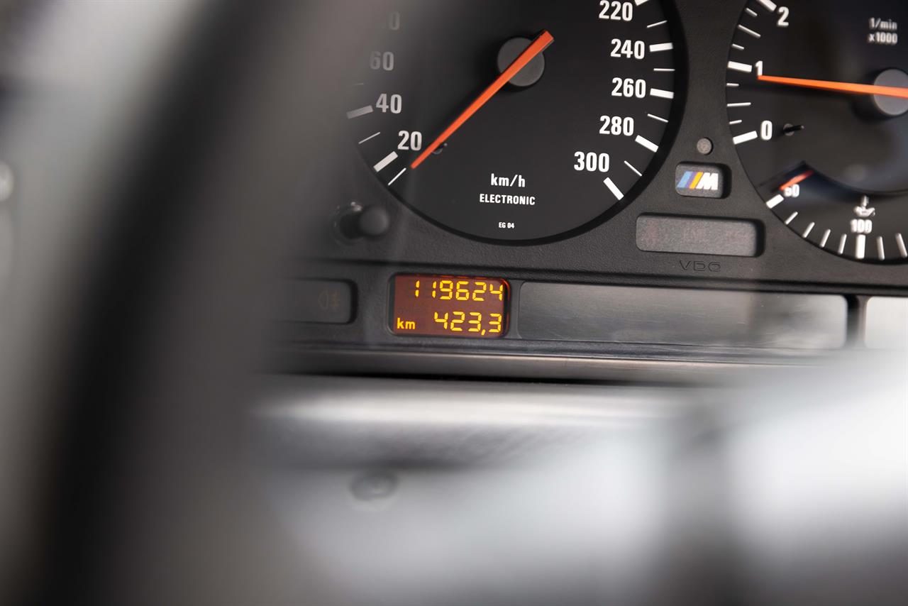 1992 BMW M5 SEDAN (E34)