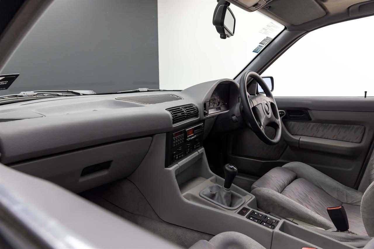 1992 BMW M5 SEDAN (E34)