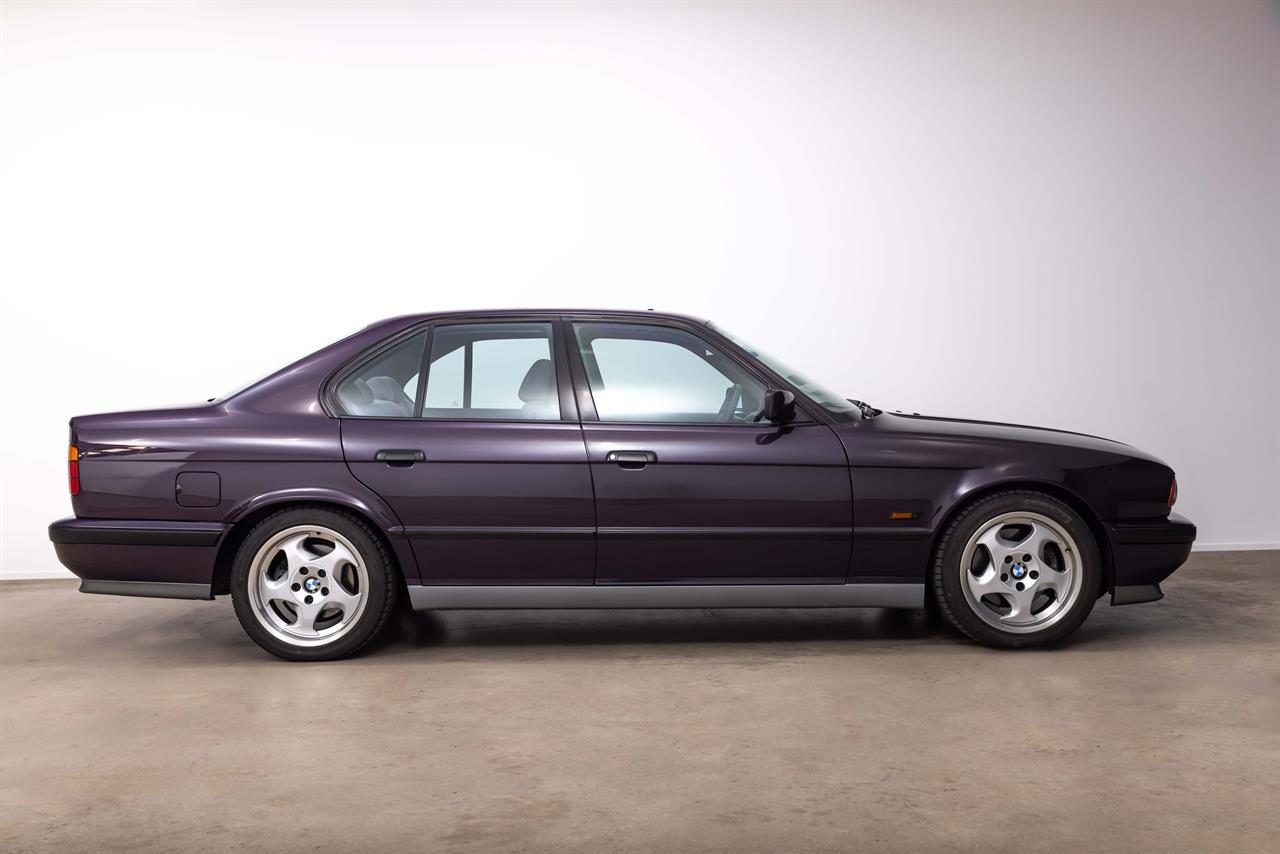 1992 BMW M5 SEDAN (E34)