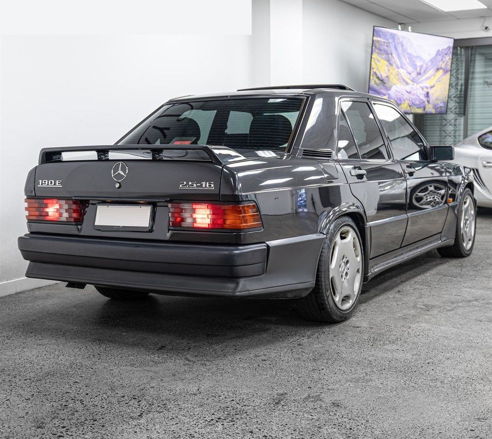 1989 Mercedes-Benz 190 E Cosworth 16-2.5L