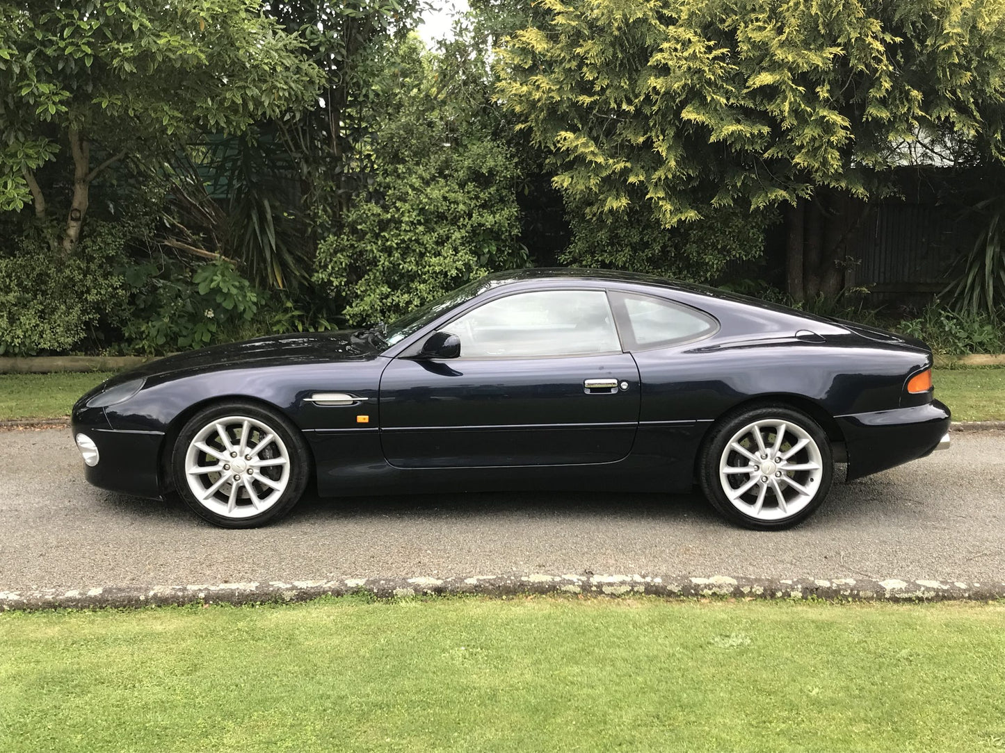 2002 Aston Martin DB7 Vantage Coupe