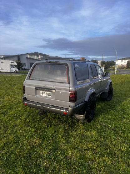 1992 Toyota Hilux V8 Surf