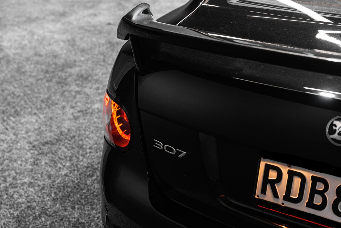 2007 Holden Commodore VE Clubsport R8 - 6SP + MODS!
