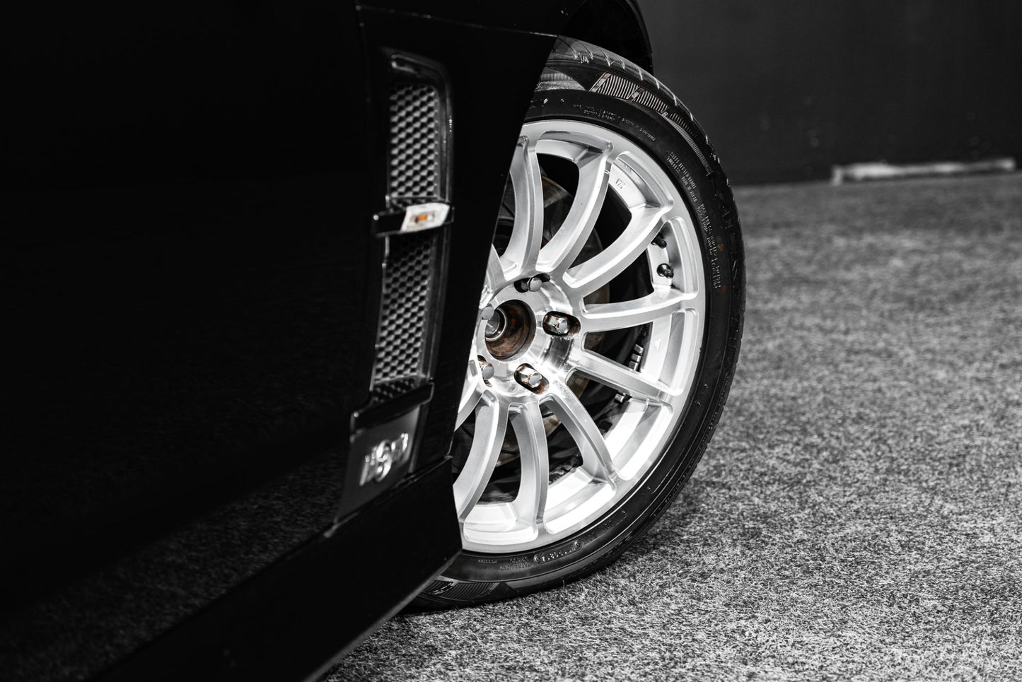 2007 Holden Commodore VE Clubsport R8 - 6SP + MODS!