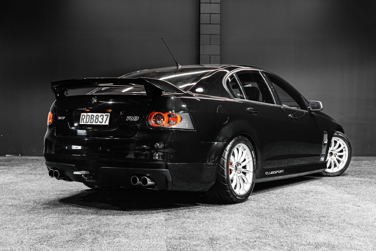 2007 Holden Commodore VE Clubsport R8 - 6SP + MODS!