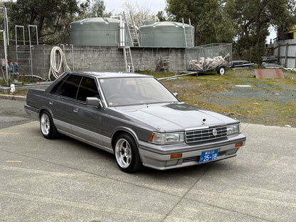1986 Nissan Laurel C32 factory manual sedan