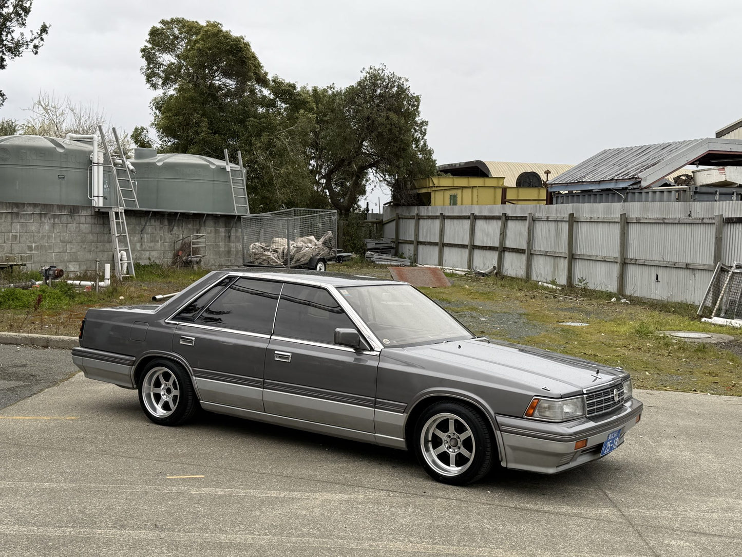 1986 Nissan Laurel C32 factory manual sedan