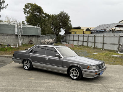 1986 Nissan Laurel C32 factory manual sedan