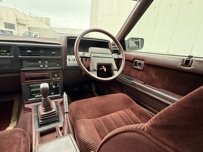 1986 Nissan Laurel C32 factory manual sedan