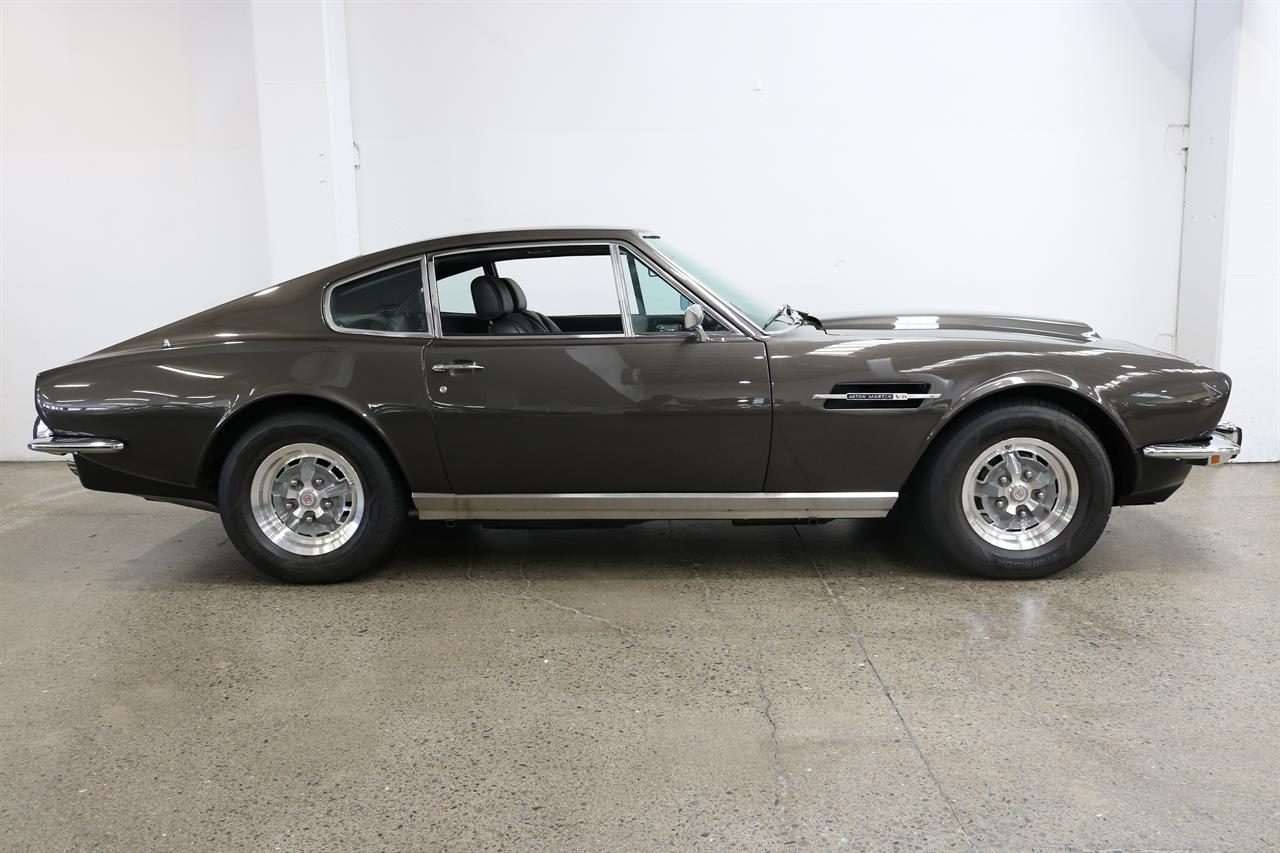 1977 Aston Martin AMV8