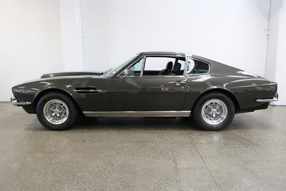 1977 Aston Martin AMV8